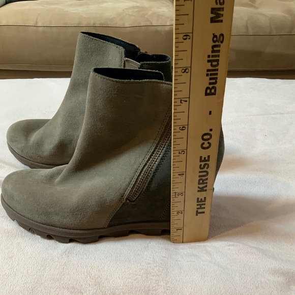 Sorel Green 9 Suede Joan of Arctic Wedge Boot Snow - Picture 4 of 5